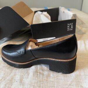 Naturalizer Black and Tan Lifted Loafer - Women's 9.5 NWT